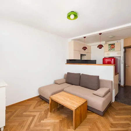 Chlodna View Apartment